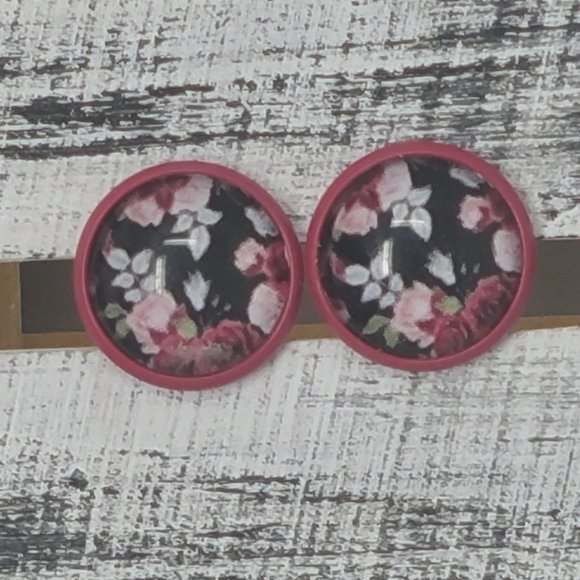 Earrings - Picture 14 of 16